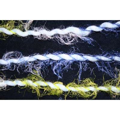 Yarn of Acrylic / Polyamide 60/40 (Feather Yarn 0.8nm)